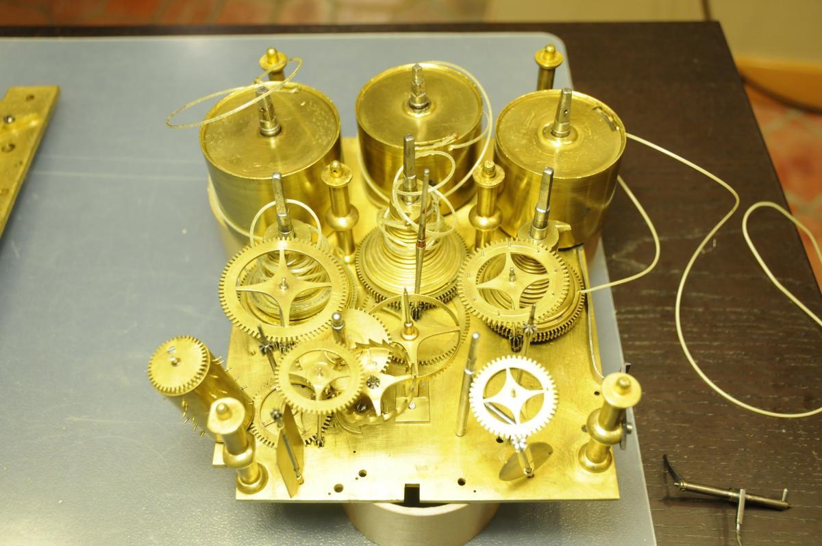 jordi-verges-bracket-reloj-George-III-tres-trenes-de-marcha-12